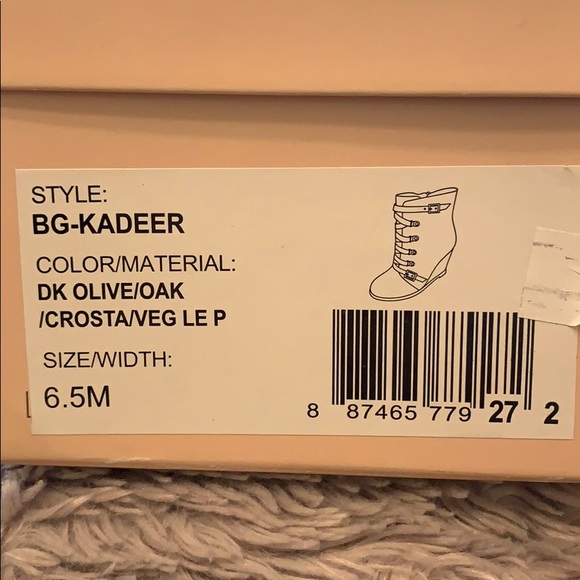 BCBGenerartion Olive suede wedge booties - Picture 3 of 5